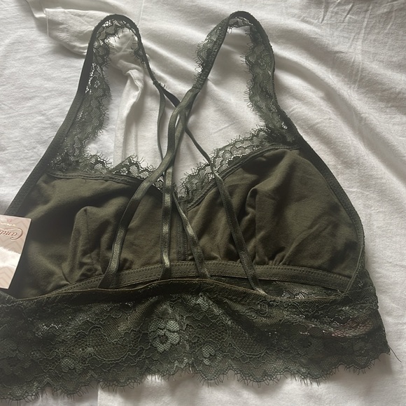 Candie’s  lace bralette in Size M - Picture 5 of 6